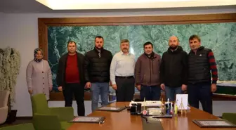 Coğrafi işaret tescil belgesini güveç ustalarına takdim etti