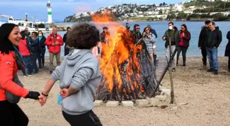 Son dakika haberleri... Dev ateş yakıldı, halaylar çekildi, 'Nartugan' Bodrum'da kutlandı