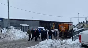 Ereğli'de ekipler karla mücadele mesaisinde