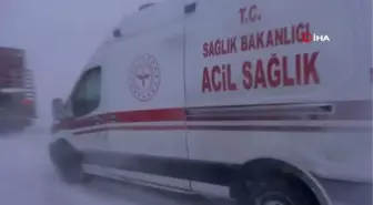 Ulaşıma kapanan köydeki 92 yaşındaki yaşlı adam için seferber oldular