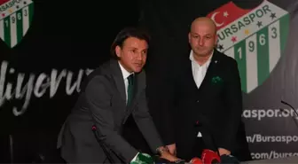 Bursaspor, yeni teknik direktörü Tamer Tuna ile sözleşme imzaladı