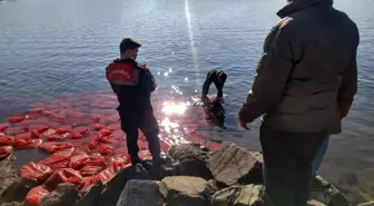 İzmir'de kaçak su ürünleri avcılığı yapan kişi suçüstü yakalandı