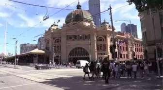 MELBOURNE - Avustralya'da günlük Kovid-19 vaka sayıları artmaya devam ediyor