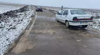 Şanlıurfa'da otomobiller çarpıştı: 1'i bebek, 2'si çocuk 10 yaralı