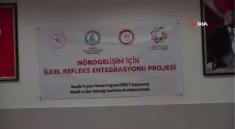 Down sendromlu öğrenciler ve öğretmenleri için refleks eğitimi verildi