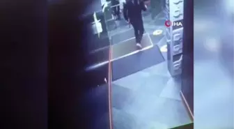 Son dakika 3. sayfa: Spor salonunda 'omuz atma' kavgası... Tartıştığı genci silahla yaralayan şahıs kamerada