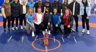 Trabzon Büyükşehir Belediyesi güreş şampiyonasında ikincilik elde etti