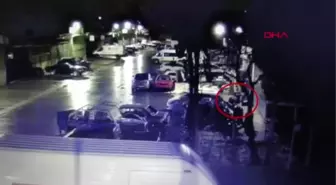 ÜMRANİYE'DE İŞ YERİNDEN SANAYİ DEMİRİ ÇALAN ŞÜPHELİLER GÜVENLİK KAMERASINDA