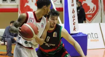 Bornova Belediyesi Karşıyaka: 83-94