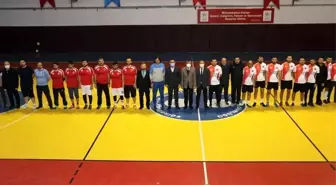 Eğirdir'de futsal heyecanı başladı