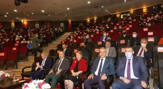 YÖK Başkan Başdanışmanı Komsuoğlu, Trabzon'da konferansa katıldı