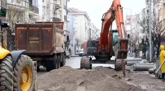 Akhisar'ın prestij caddelerinde hummalı çalışma