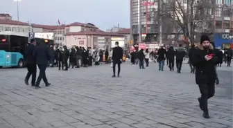 Cadde ve sokaklarda 'yılbaşı' yoğunluğu