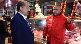 Kasaplarda et fiyatları düştü, zincir marketlerde cep yakıyor