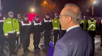 Kocaeli Valisi Yavuz, yeni yılı görev başında karşılayan personeli ziyaret etti