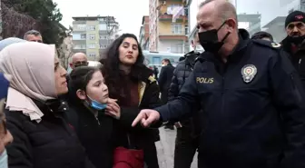 Son dakika haberi! Mahalleli yol kapattı, polis 'Suç işlemeyin' diye uyardı