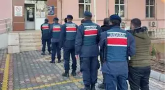 Seradan sulama borularını çalan 4 şüpheli yakalandı