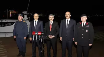 Bakan Yardımcısı Muhterem İnce ile Vali Yerlikaya'dan trafikçilere ziyaret