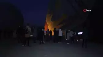 Yeni yıla Kapadokya'da giren turistler yılın ilk güneşini gökyüzünden izleme imkanı buldu