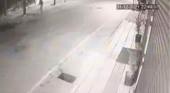 Son dakika haberleri! KAHRAMANMARAŞ - Mazgal kapağı hırsızlığı güvenlik kamerasında