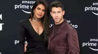 Priyanka Chopra ve Nick Jonas Noel'de hasret giderecek