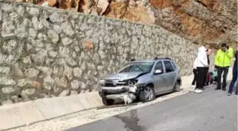 Antalya'da trafik kazası: 2 yaralı