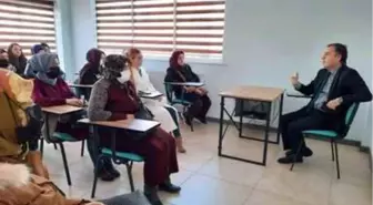 Kadınlara toplumdaki yerlerinin önemini kaymakam anlattı