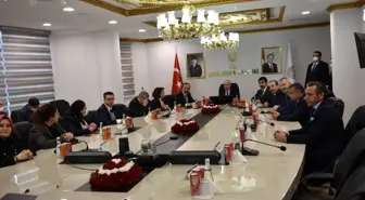 Kurtulmuş'a Şanlıurfa'daki projeler tanıtıldı