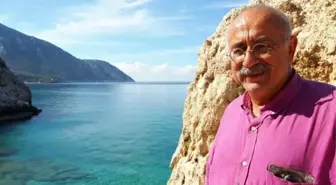 Sevan Nişanyan serbest bırakıldı! 15 gün içinde Yunanistan'ı terk etmesi istendi!