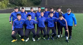 Amatör maçta 8 kırmızı kart