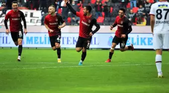 Spor Toto Süper Lig: Gaziantep FK: 2 Fatih Karagümrük: 0 (İlk yarı)