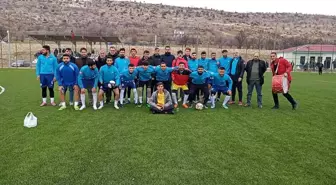 Dicle Gençlikspor ile Bismil Ova Yıldızları Gençlikspor arasında puanlar paylaşıldı