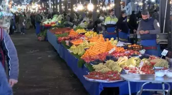 İSTANBUL'DA PAZAR YERİ TARTIŞMASI... SOKAK ARASINA KURULAN 425 PAZAR BULUNUYOR