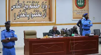 Sudan devrik lideri Beşir'in mahkemesi 25 Ocak'a ertelendi