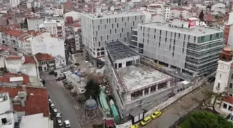 Alışveriş merkezi 114 yıllık şadırvana komşu oldu