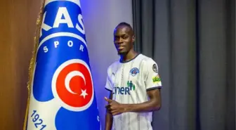 Kasımpaşa, Mamadou Fall'a imzayı attırdı