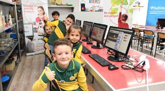 'Yarını Kodlayanlar' fikir maratonunda gençler engelli bireyler için çözüm üretti