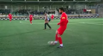 Arkadaşına donör olabilmek için futbol kariyerine veda etti