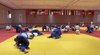 Judoda milli takım olimpiyat madalyası için çalışıyor