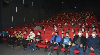 Öğrencilerden kitap kampanyasına büyük destek