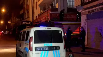 Yakınlarının ulaşamadığı çocuk evde uyurken bulundu