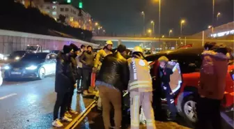 BEYOĞLU'NDA MAKAS ATAN SÜRÜCÜ ZİNCİRLEME KAZAYA NEDEN OLDU