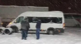 Son dakika haber! Gaziantep-Nurdağı kara yolunda mahsur kalan hamile kadın amfibik araçla hastaneye götürüldü