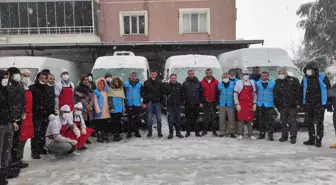 Nusaybin'de Vefa Destek Grubu 5 bin kişiye sıcak yemek dağıttı