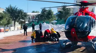 Son dakika! Gaziantep'te doğum riski olan kadın ambulans helikopterle hastaneye yetiştirildi