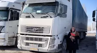 İranlı kadın tır sürücüsü, aracının motoru donunca Erzurum'da mola verdi