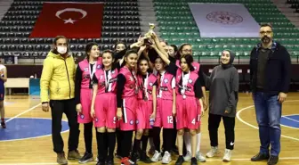 Okul Sporları Basketbol müsabakalarında şampiyonlar belli oldu