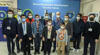 Bursa Büyükşehir Belediyesporlu satranççılardan 18 madalya