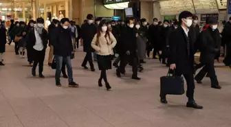 Japonya'da yarı OHAL'e rağmen insan trafiği azalmadı