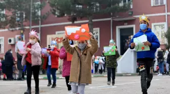 Şarkışla'da öğrenciler karne sevinci yaşadı